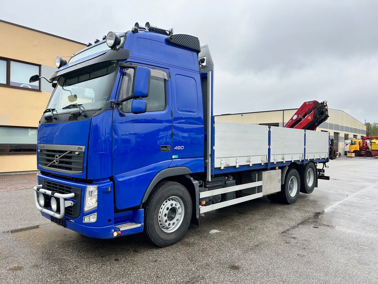 VOLVO FH460 - Camion plateau, Camion grue: photos 3 VOLVO FH460 - Camion plateau, Camion grue: photos 3