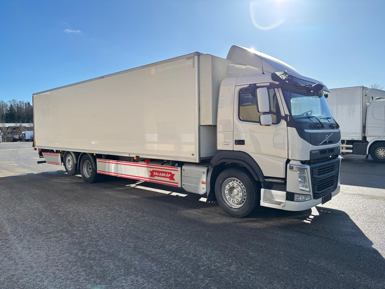 VOLVO FM330 - Camion frigorifique: photos 1 VOLVO FM330 - Camion frigorifique: photos 1