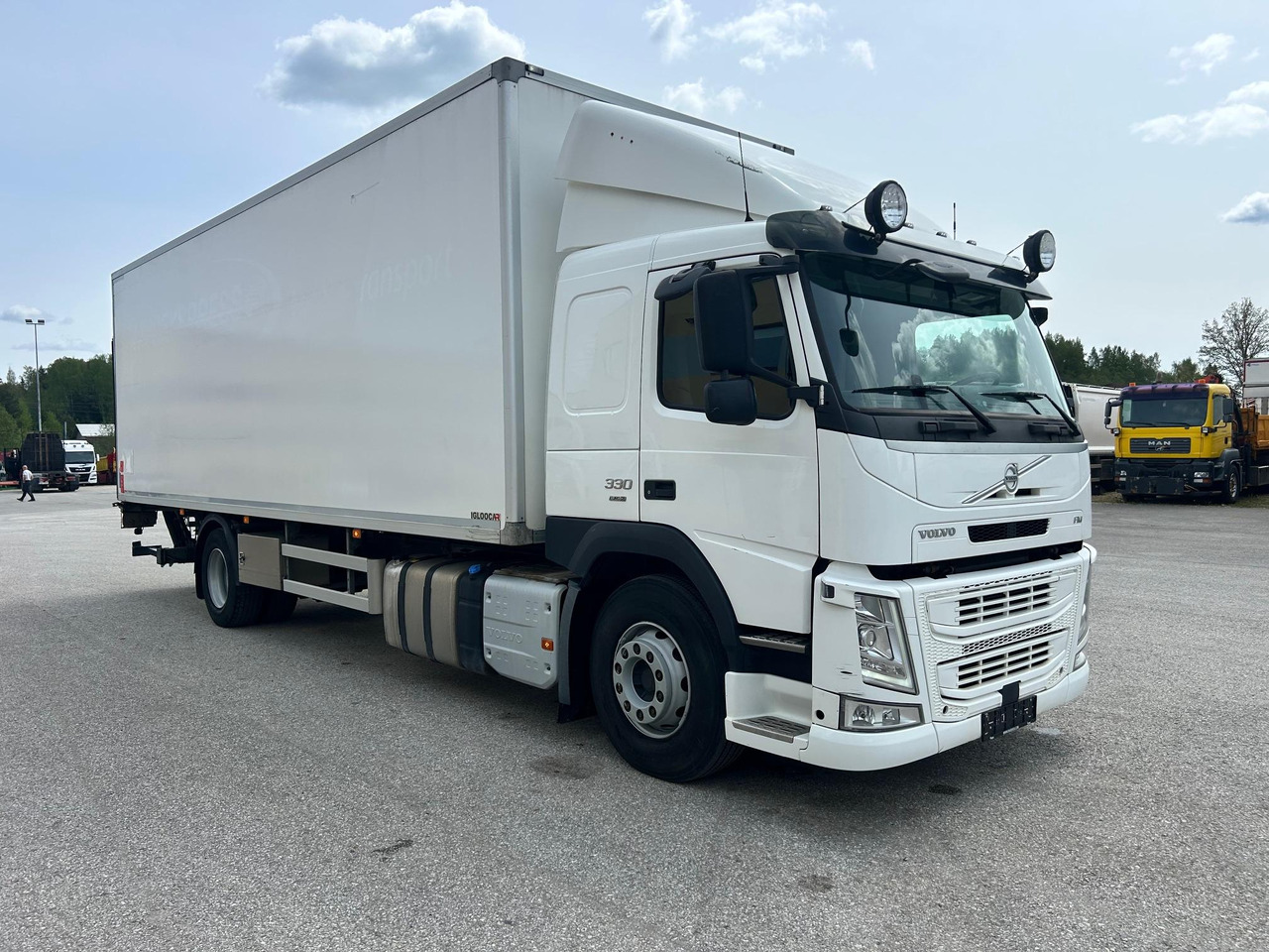 VOLVO FM330 - Camion frigorifique: photos 1 VOLVO FM330 - Camion frigorifique: photos 1