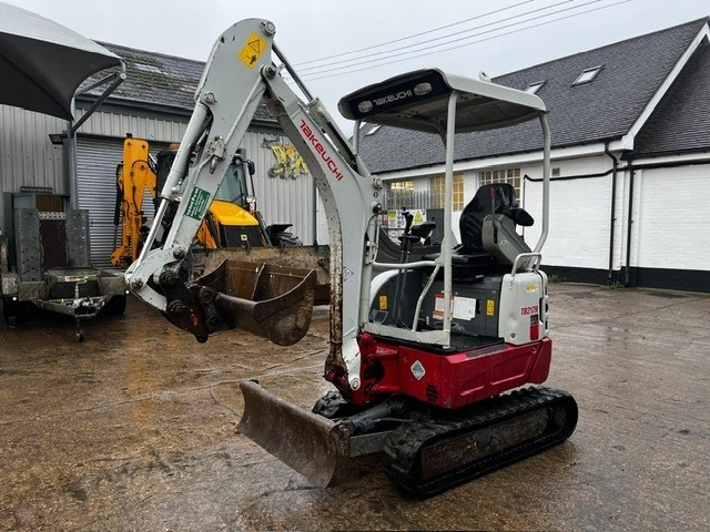 Takeuchi TB 217 R - Mini pelle: photos 4 Takeuchi TB 217 R - Mini pelle: photos 4