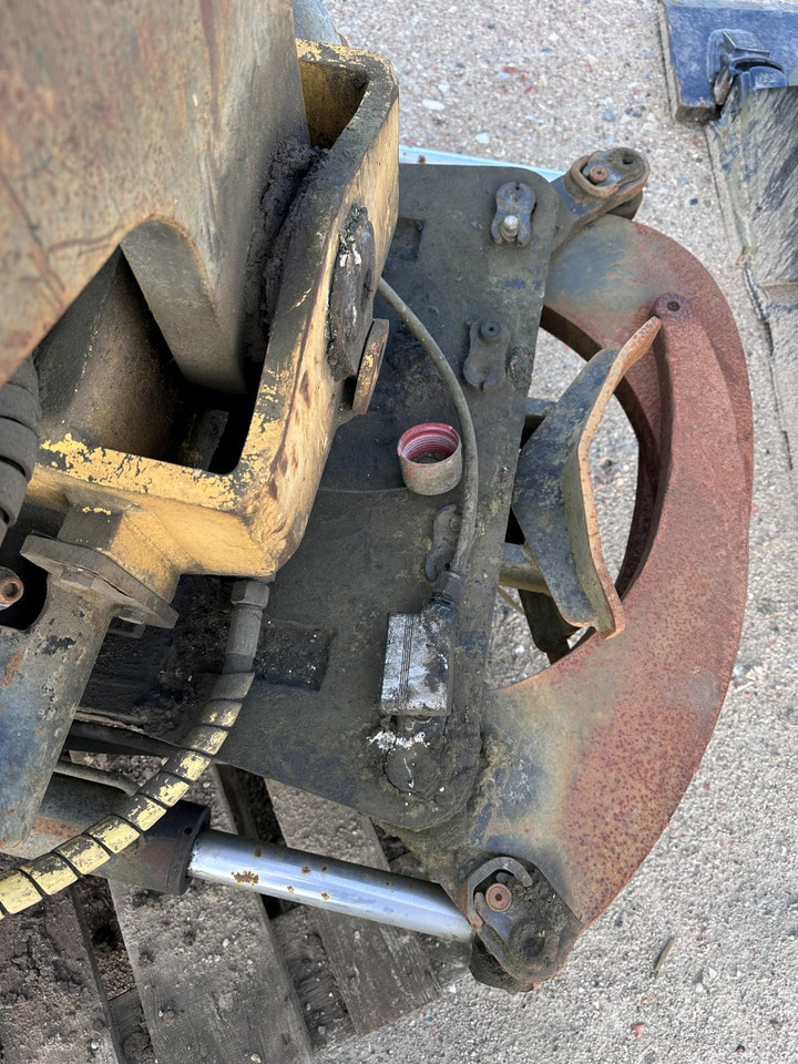 Crédit-bail ENGCON EC 30 - S80 GR30 -S80 - SVAB Engcon Rototilt - Tiltrotator ENGCON EC 30 - S80 GR30 -S80 - SVAB Engcon Rototilt - Tiltrotator: photos 8
