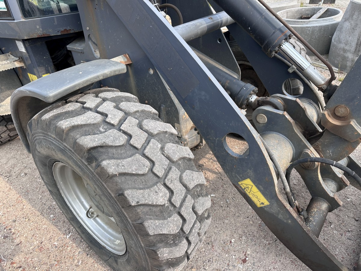 TEREX TL 120 - 30 Km/h Schaufel + Palettengabel Top ! - Chargeuse sur pneus: photos 5 TEREX TL 120 - 30 Km/h Schaufel + Palettengabel Top ! - Chargeuse sur pneus: photos 5