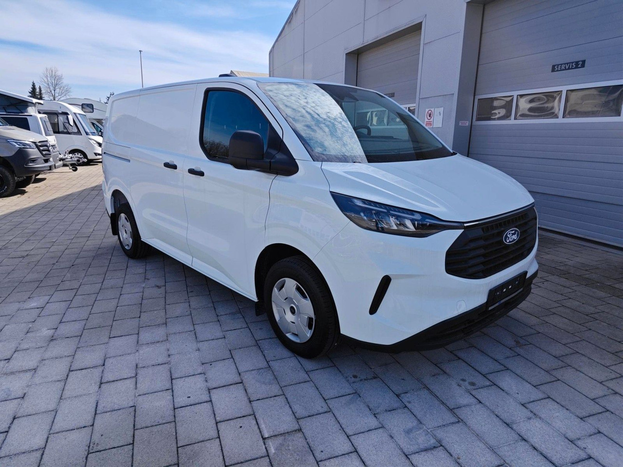 Ford Custom Trend 280 L1H1 110 PS - Fourgonnette: photos 1 Ford Custom Trend 280 L1H1 110 PS - Fourgonnette: photos 1