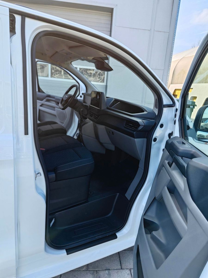 Ford Custom Trend 280 L1H1 110 PS - Fourgonnette: photos 4 Ford Custom Trend 280 L1H1 110 PS - Fourgonnette: photos 4