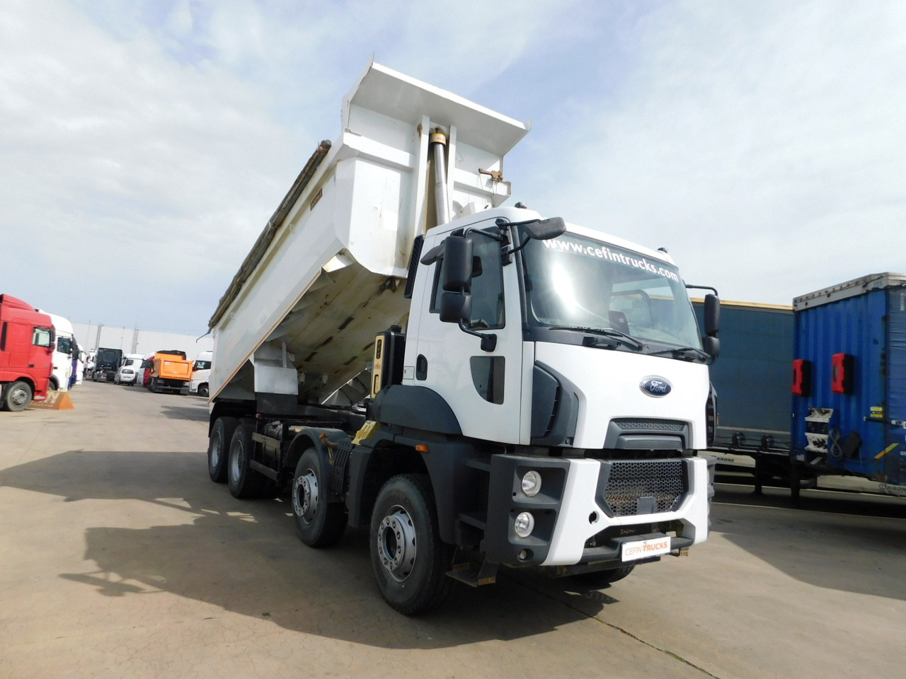 Ford 4142d 8x4 dcab e6 16s2230 - Camion benne: photos 2 Ford 4142d 8x4 dcab e6 16s2230 - Camion benne: photos 2