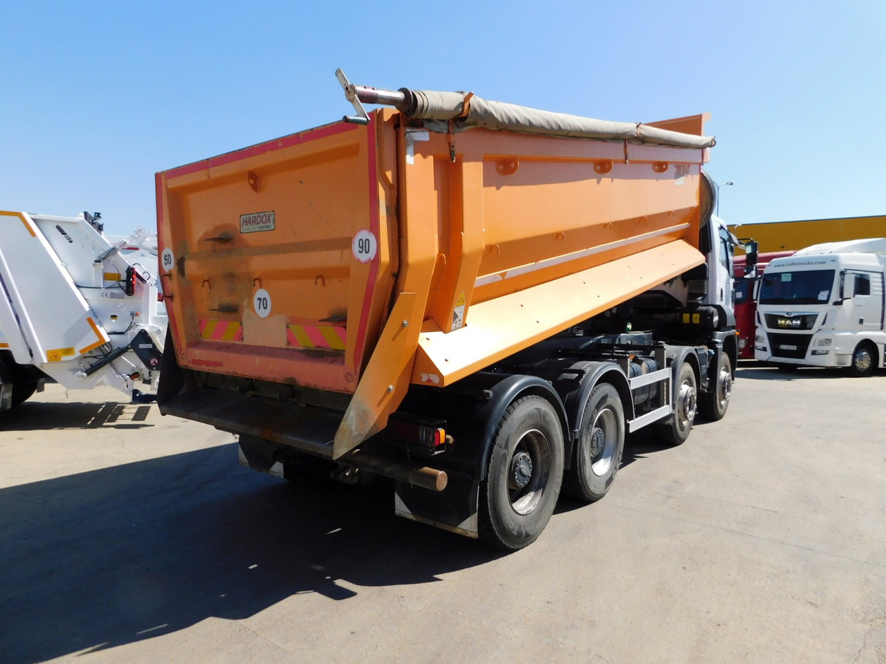 Ford 4142d 8x4 dcab e6 16s2230 - Camion benne: photos 3 Ford 4142d 8x4 dcab e6 16s2230 - Camion benne: photos 3