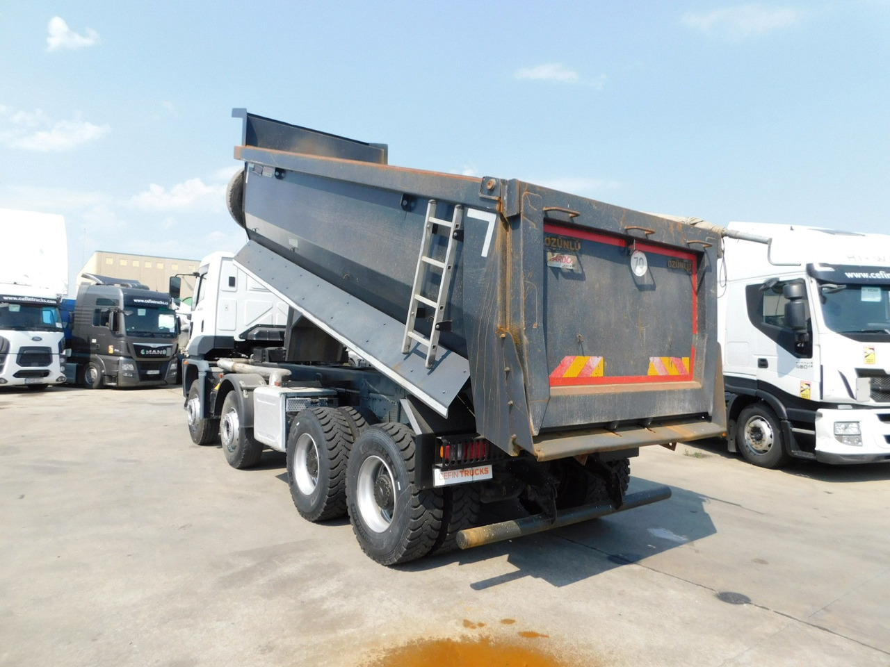 Ford 4142d 8x4 dcab e6 16s2230 - Camion benne: photos 4 Ford 4142d 8x4 dcab e6 16s2230 - Camion benne: photos 4