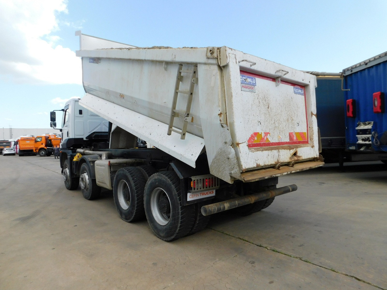 Ford 4142d 8x4 dcab e6 16s2230 ecotorq - Camion benne: photos 4 Ford 4142d 8x4 dcab e6 16s2230 ecotorq - Camion benne: photos 4