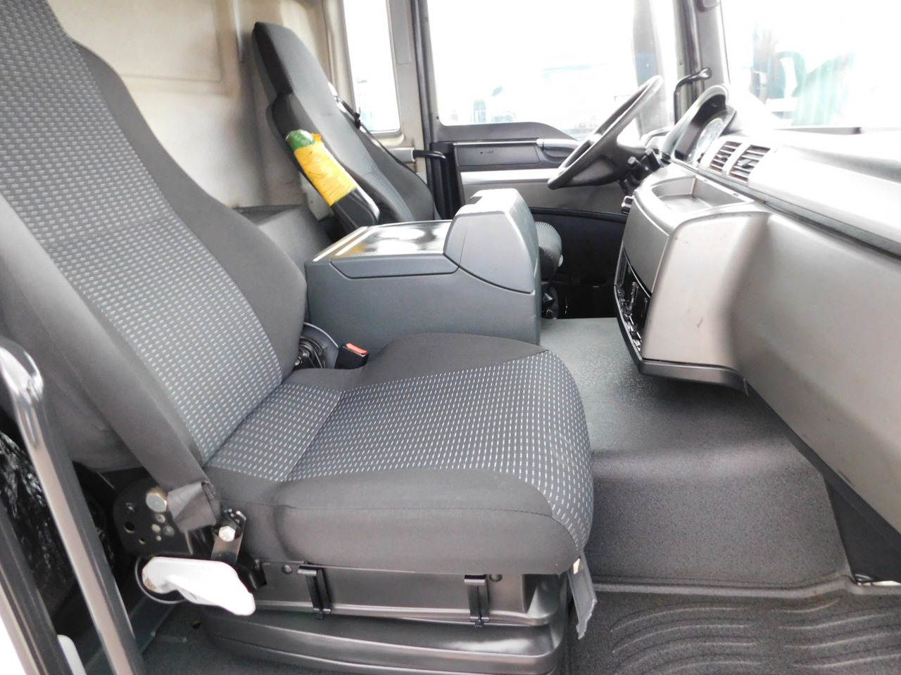 Man Tgs 35480 - Camion benne: photos 5 Man Tgs 35480 - Camion benne: photos 5