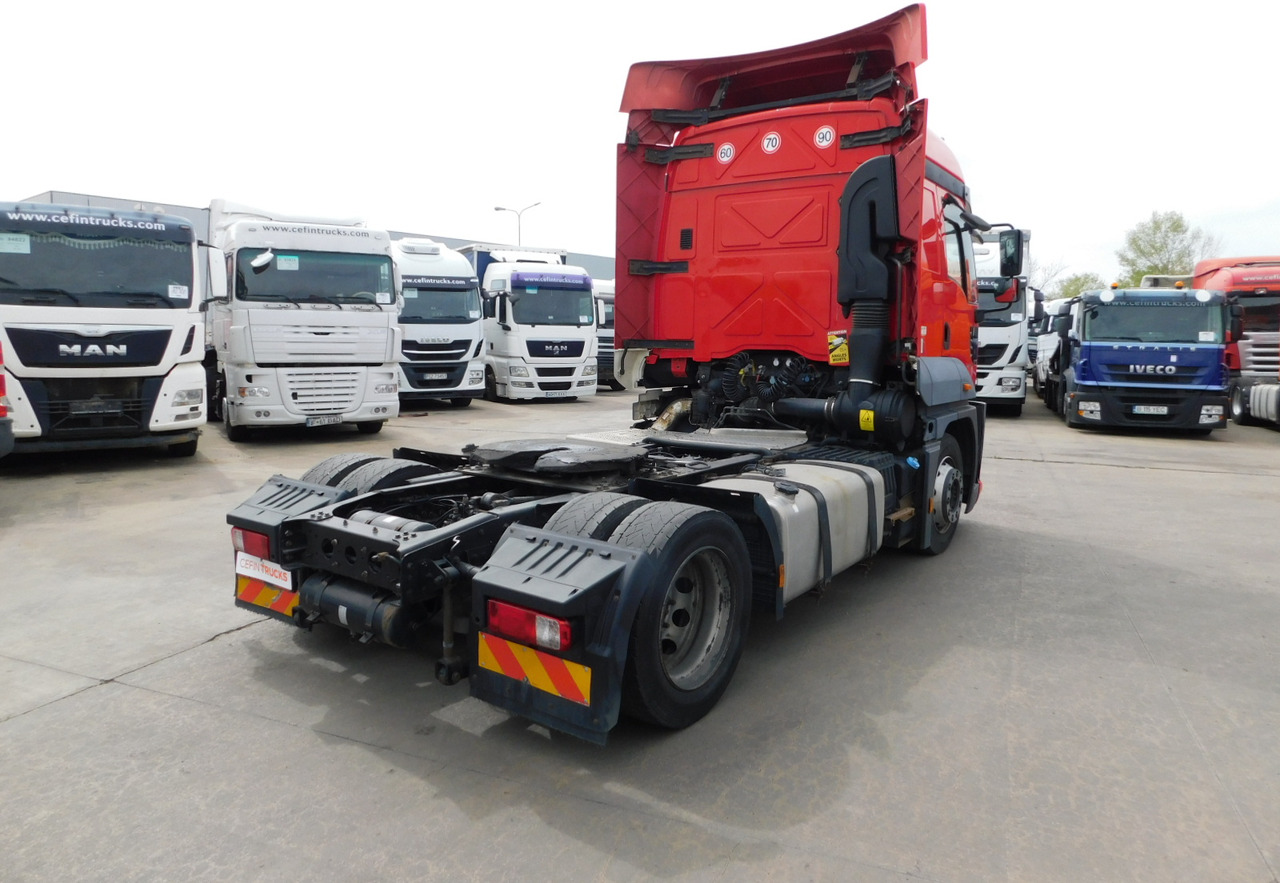 Ford 1848t 4x2 scab e6 12tx2620 - Tracteur routier: photos 3 Ford 1848t 4x2 scab e6 12tx2620 - Tracteur routier: photos 3