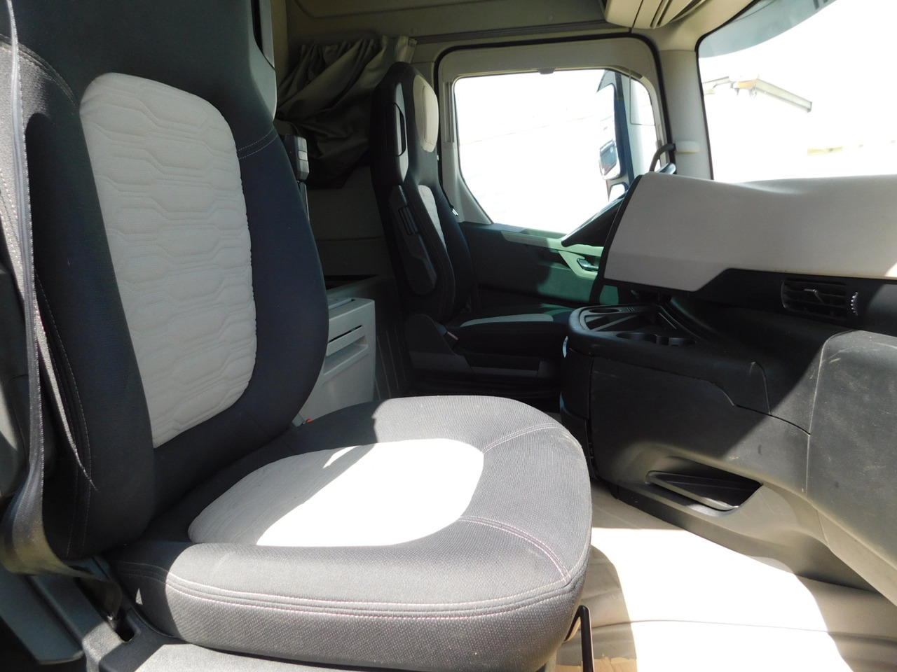 Ford F max chk1 - Tracteur routier: photos 5 Ford F max chk1 - Tracteur routier: photos 5