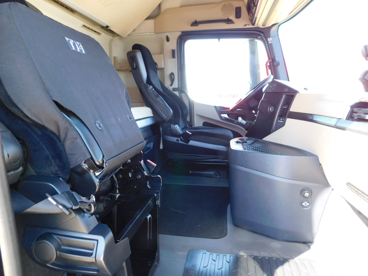 Mercedes Actros - Tracteur routier: photos 5 Mercedes Actros - Tracteur routier: photos 5