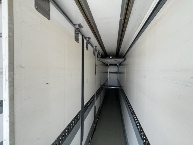 MAN TGS 26.460 6x2-4 Euro6 Klima Navi Luftfeder - Camion frigorifique: photos 2 MAN TGS 26.460 6x2-4 Euro6 Klima Navi Luftfeder - Camion frigorifique: photos 2