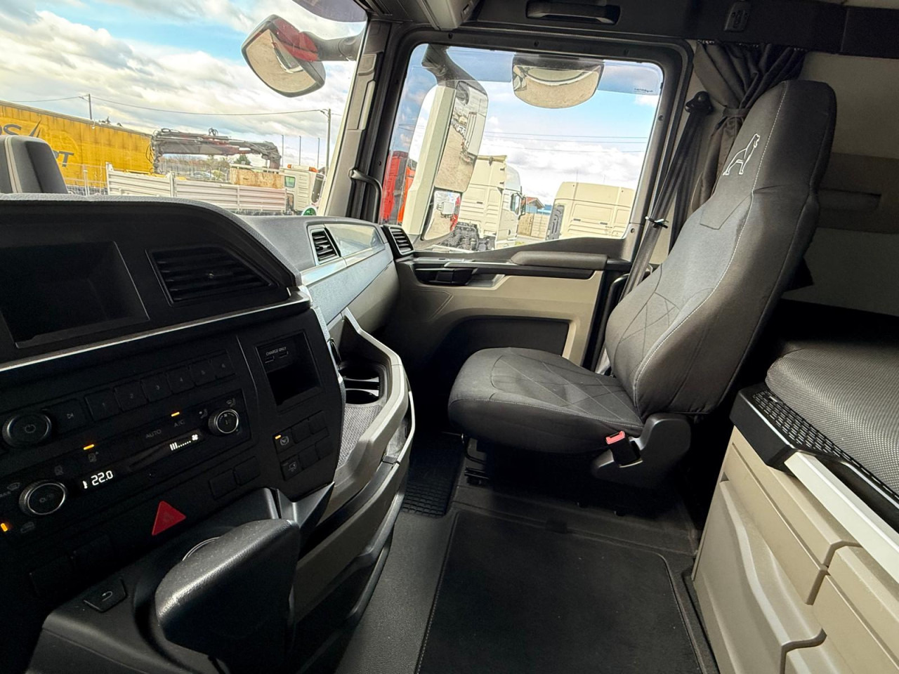 MAN TGX 18.510 4x2 BL SA Euro6 Retarder Klima ZV - Tracteur routier: photos 2 MAN TGX 18.510 4x2 BL SA Euro6 Retarder Klima ZV - Tracteur routier: photos 2