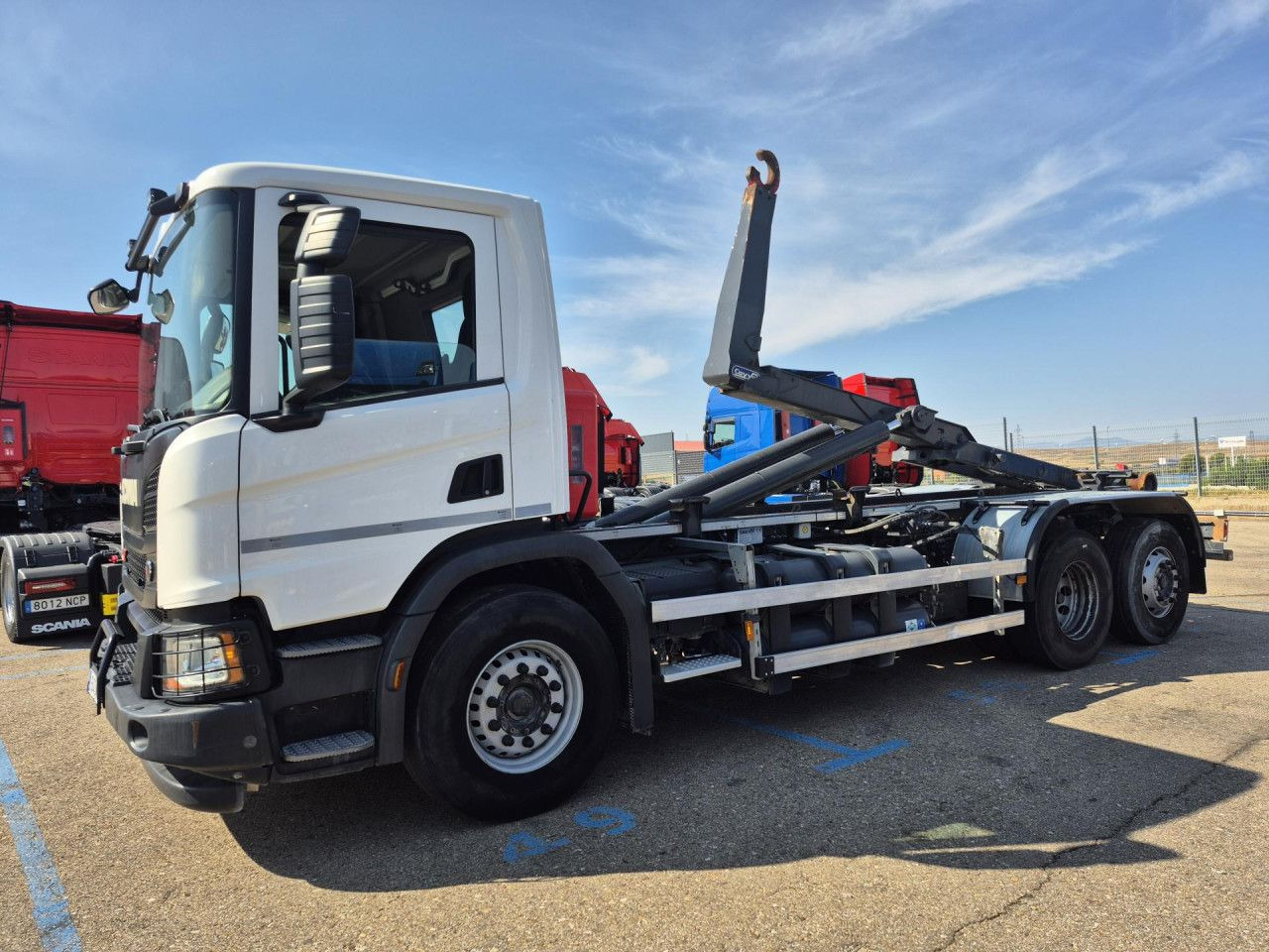 Scania P 340 - Tracteur routier: photos 2 Scania P 340 - Tracteur routier: photos 2