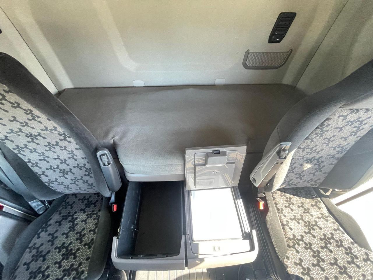 Tracteur routier Scania R 450: photos 15 Tracteur routier Scania R 450: photos 15