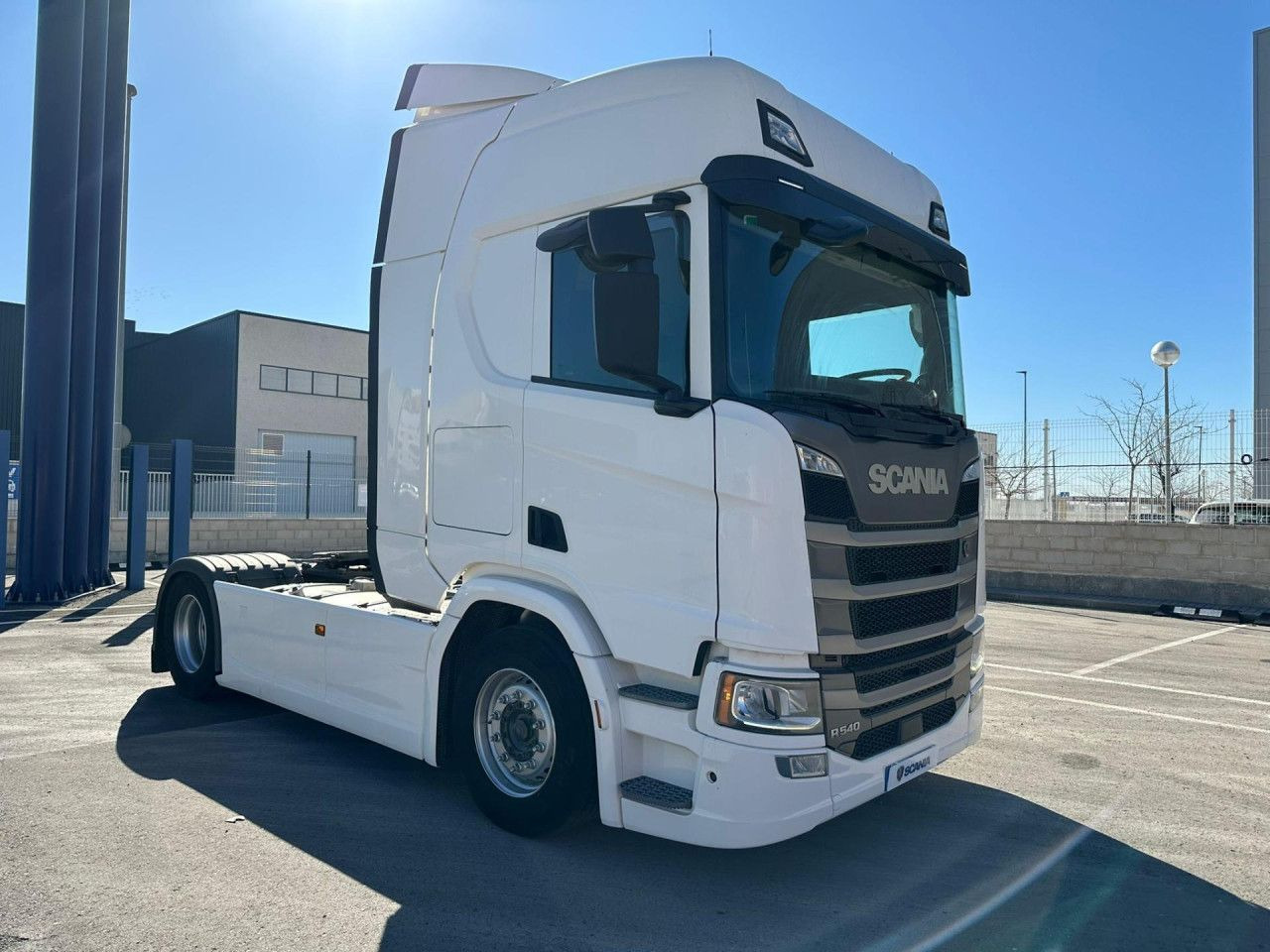 Scania R 460 - Tracteur routier: photos 4 Scania R 460 - Tracteur routier: photos 4