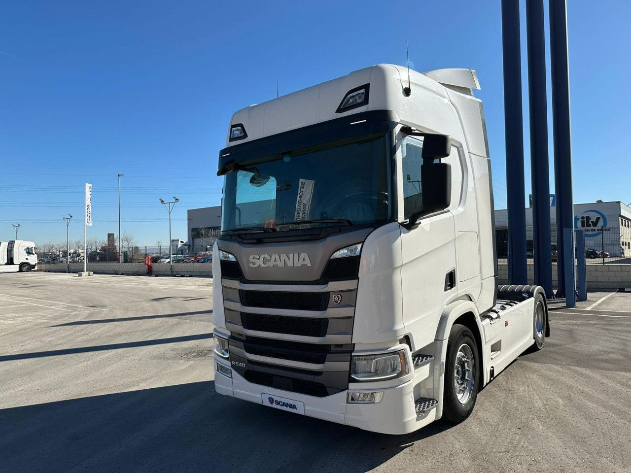 Scania R 460 - Tracteur routier: photos 5 Scania R 460 - Tracteur routier: photos 5