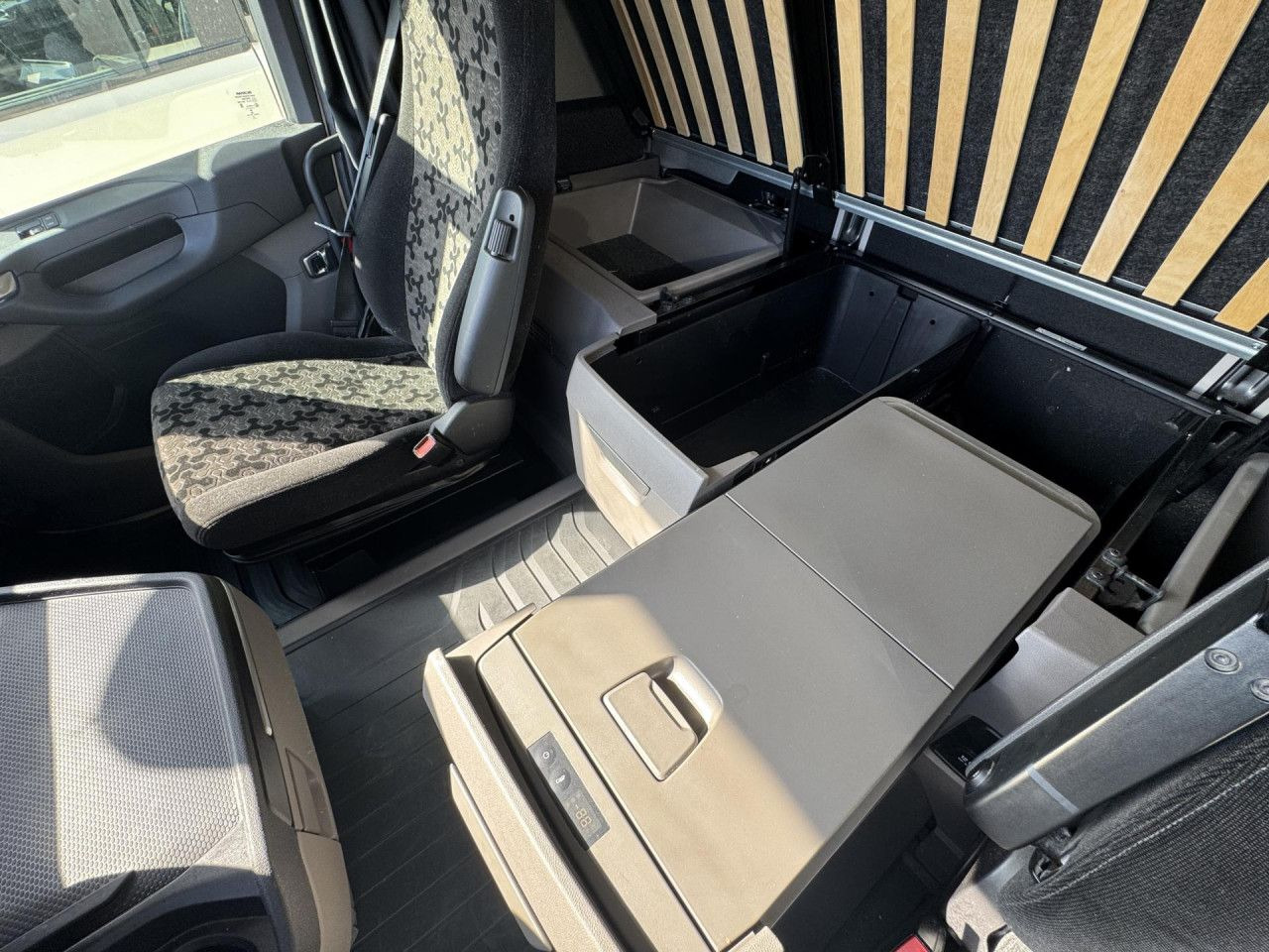 Tracteur routier Scania R 460: photos 16