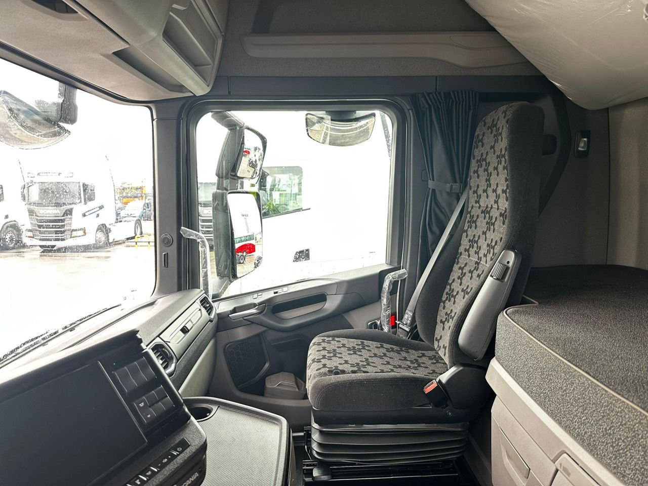 Scania R 460 - Tracteur routier: photos 5 Scania R 460 - Tracteur routier: photos 5