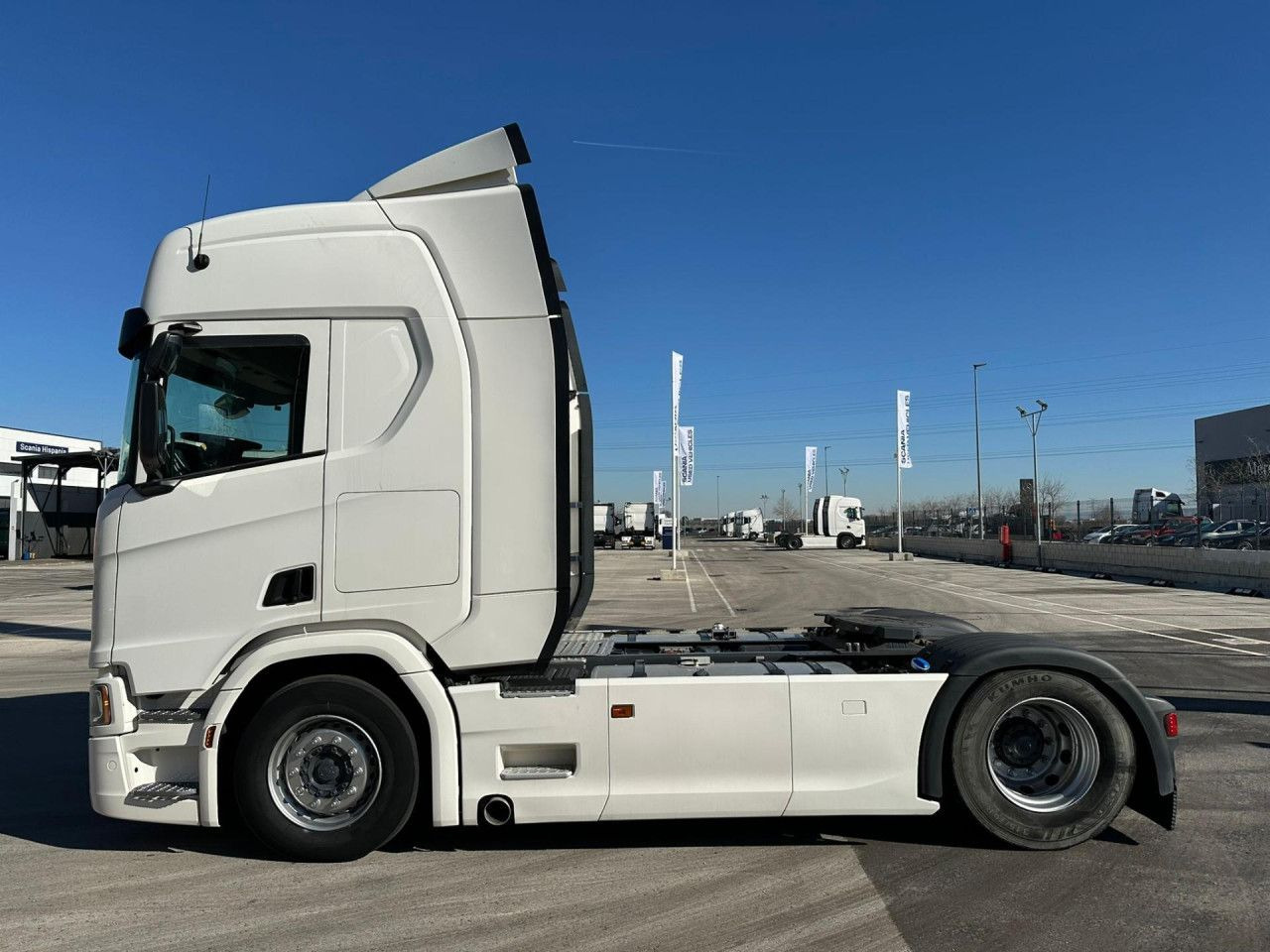 Scania R 460 - Tracteur routier: photos 2 Scania R 460 - Tracteur routier: photos 2