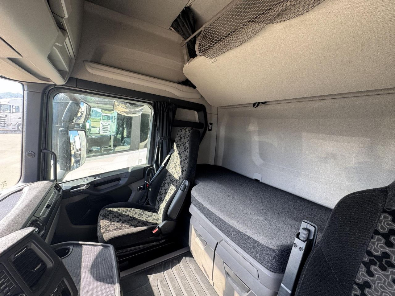 Tracteur routier Scania R 460: photos 12