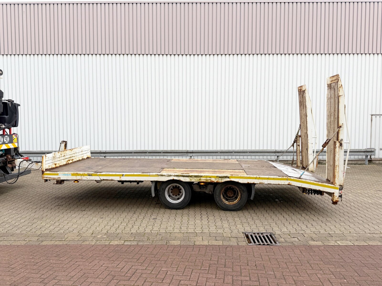 688/18000 688/18000 - Remorque porte-engin surbaissée: photos 4 688/18000 688/18000 - Remorque porte-engin surbaissée: photos 4