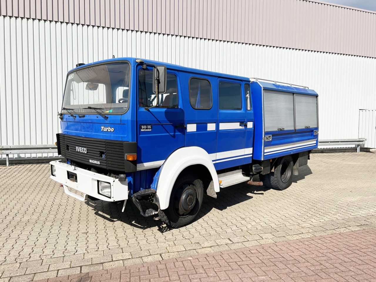 90-16 AW 4x4 Doka 90-16 AW 4x4 Doka, 20x VORHANDEN, Mannschaftswagen - Camion de pompier: photos 1 90-16 AW 4x4 Doka 90-16 AW 4x4 Doka, 20x VORHANDEN, Mannschaftswagen - Camion de pompier: photos 1