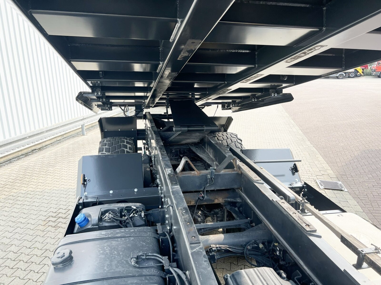 ASTRA HD9 86.56 8x6, 24m³ Mulde, Intarder ASTRA HD9 86.56 8x6, 24m³ Mulde, Intarder - Tombereau: photos 4 ASTRA HD9 86.56 8x6, 24m³ Mulde, Intarder ASTRA HD9 86.56 8x6, 24m³ Mulde, Intarder - Tombereau: photos 4