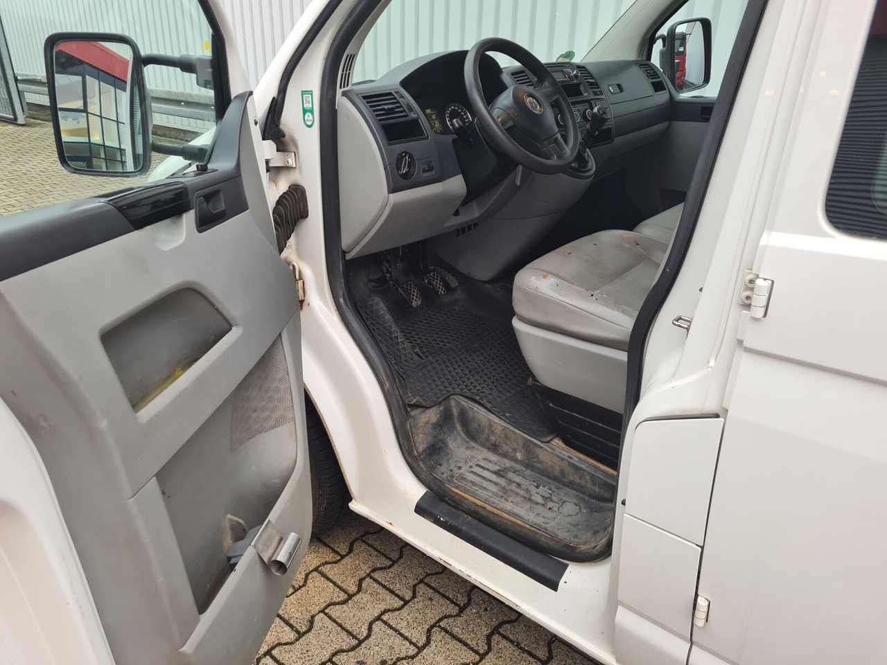 Andere T5 Doka 4x2 T5 Doka 4x2, 2.0 ltr. TDI Pritsche - Fourgon plateau, Utilitaire double cabine: photos 4 Andere T5 Doka 4x2 T5 Doka 4x2, 2.0 ltr. TDI Pritsche - Fourgon plateau, Utilitaire double cabine: photos 4