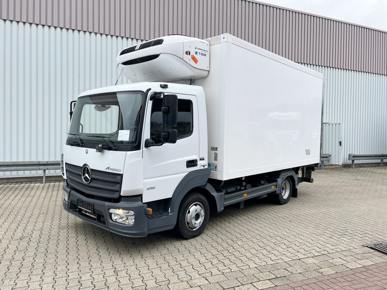 Mercedes-Benz Atego 816 L 4x2 Atego 816 L 4x2, Kühlkoffer, ThermoKing, LBW BÄR - Camion: photos 1 Mercedes-Benz Atego 816 L 4x2 Atego 816 L 4x2, Kühlkoffer, ThermoKing, LBW BÄR - Camion: photos 1
