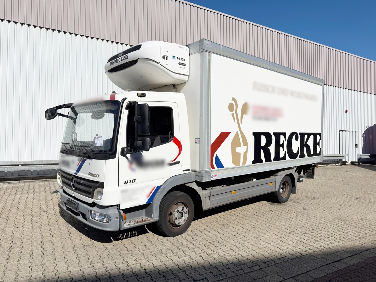 Mercedes-Benz Atego 816 L 4x2 Atego 816 L 4x2, Kühlkoffer, ThermoKing, Trennwand, LBW MBB - Camion: photos 1 Mercedes-Benz Atego 816 L 4x2 Atego 816 L 4x2, Kühlkoffer, ThermoKing, Trennwand, LBW MBB - Camion: photos 1