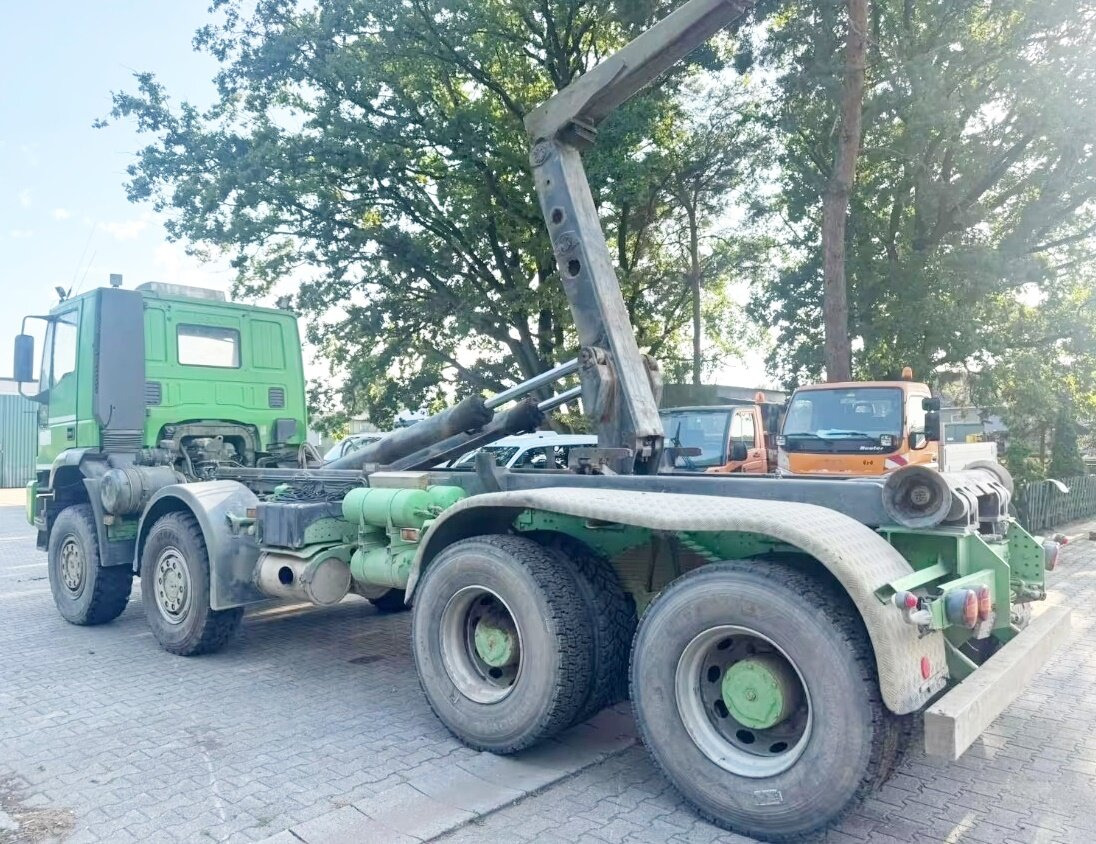 Euro Tech 410EH42 8x8 Euro Tech 410EH42 8x8, Abrollkipper - Camion ampliroll: photos 5 Euro Tech 410EH42 8x8 Euro Tech 410EH42 8x8, Abrollkipper - Camion ampliroll: photos 5