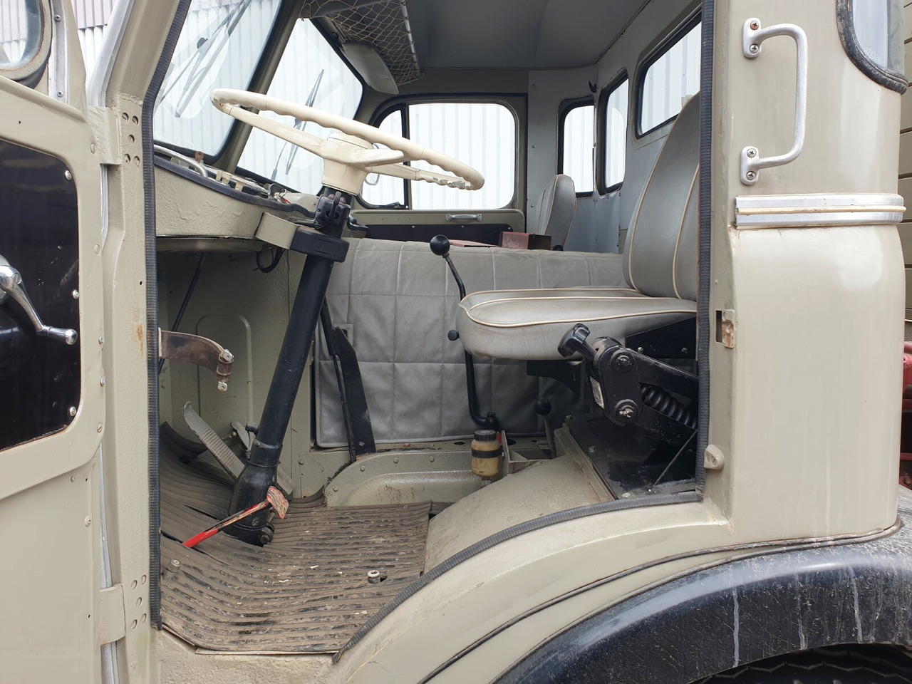 HENSCHEL HS 20 TS 6x4 HENSCHEL HS 20 TS 6x4 - Camion benne: photos 5 HENSCHEL HS 20 TS 6x4 HENSCHEL HS 20 TS 6x4 - Camion benne: photos 5
