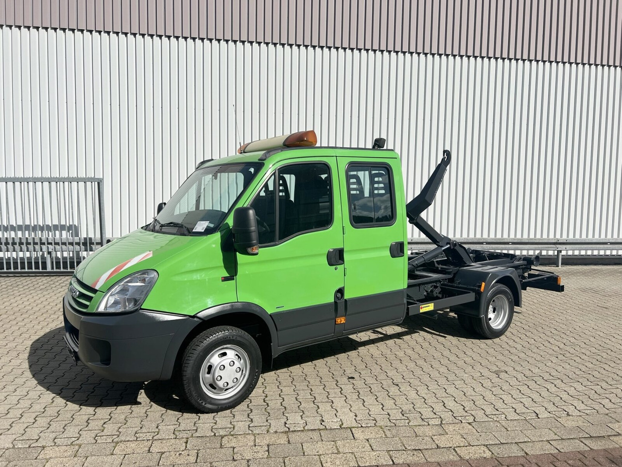 Iveco Daily 45C15D 4x2 Doka Daily 45C15D 4x2 Doka, City-Abroller - Camion ampliroll, Véhicule utilitaire: photos 1 Iveco Daily 45C15D 4x2 Doka Daily 45C15D 4x2 Doka, City-Abroller - Camion ampliroll, Véhicule utilitaire: photos 1