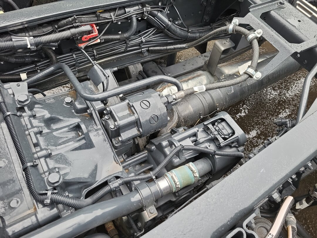 Iveco T-Way 510 8x4 T-Way 510 8x4, 4x VORHANDEN! - Châssis cabine: photos 4 Iveco T-Way 510 8x4 T-Way 510 8x4, 4x VORHANDEN! - Châssis cabine: photos 4