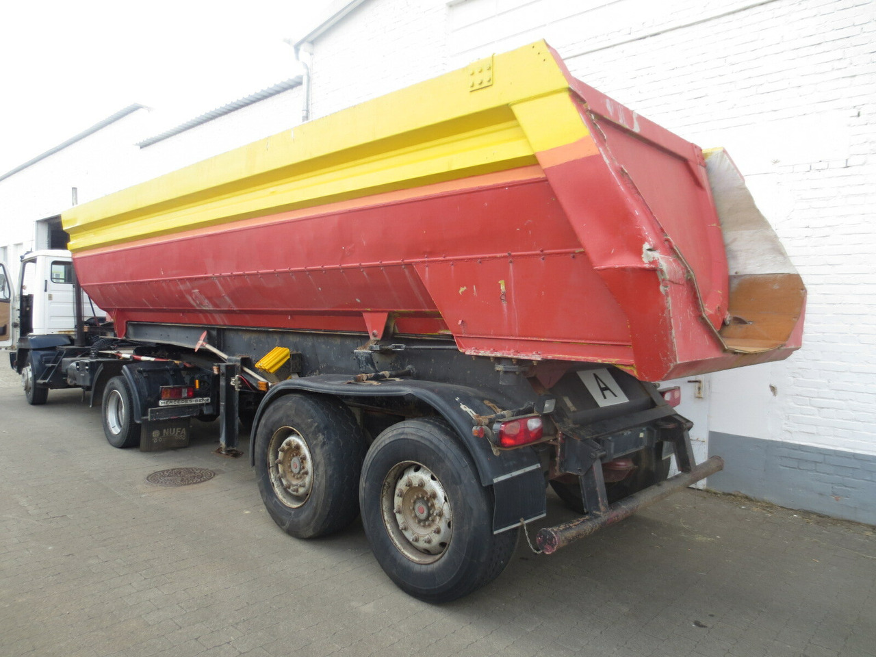 Kögel SKHL 18 SKHL 18 Alu Rundmulde, 24 cbm, Blechboden - Semi-remorque benne: photos 4 Kögel SKHL 18 SKHL 18 Alu Rundmulde, 24 cbm, Blechboden - Semi-remorque benne: photos 4