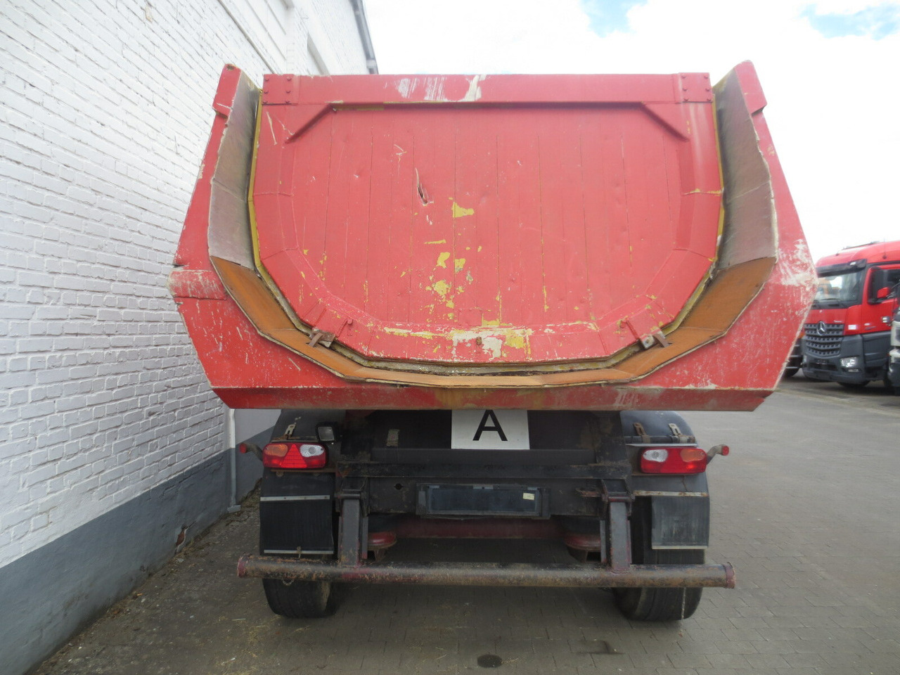 Kögel SKHL 18 SKHL 18 Alu Rundmulde, 24 cbm, Blechboden - Semi-remorque benne: photos 3 Kögel SKHL 18 SKHL 18 Alu Rundmulde, 24 cbm, Blechboden - Semi-remorque benne: photos 3