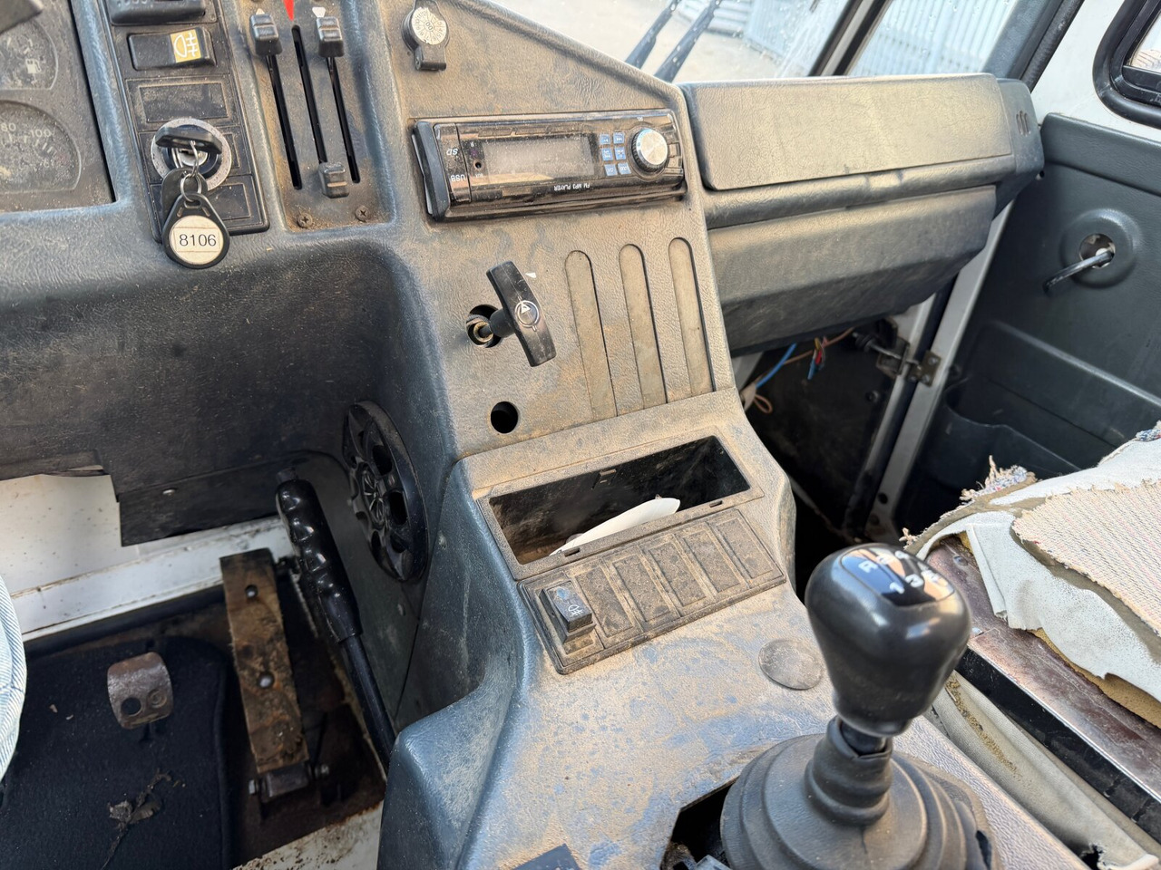 M26 R 4x2 M26 R 4x2, City Tele-Absetzer - Camion multibenne: photos 4 M26 R 4x2 M26 R 4x2, City Tele-Absetzer - Camion multibenne: photos 4