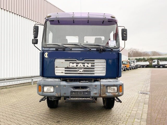 MAN T40 26.364/414 6x4, 6-Zylinder T40 26.364/414 6x4, 6-Zylinder - Châssis cabine: photos 4 MAN T40 26.364/414 6x4, 6-Zylinder T40 26.364/414 6x4, 6-Zylinder - Châssis cabine: photos 4