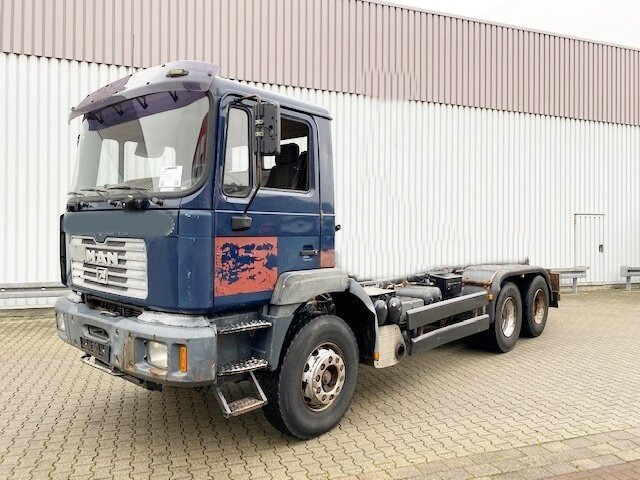 MAN T40 26.364/414 6x4, 6-Zylinder T40 26.364/414 6x4, 6-Zylinder - Châssis cabine: photos 1 MAN T40 26.364/414 6x4, 6-Zylinder T40 26.364/414 6x4, 6-Zylinder - Châssis cabine: photos 1
