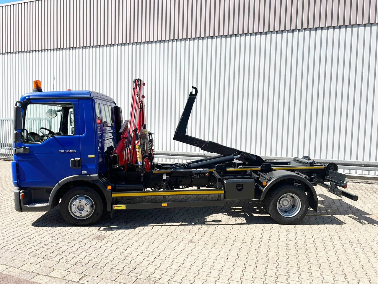 Camion ampliroll, Camion grue MAN TGL 12.180/210 4x2 BB TGL 12.180/210 4x2 BB, City-Abroller, Kran AMCO VEBA 807N2S: photos 15 Camion ampliroll, Camion grue MAN TGL 12.180/210 4x2 BB TGL 12.180/210 4x2 BB, City-Abroller, Kran AMCO VEBA 807N2S: photos 15