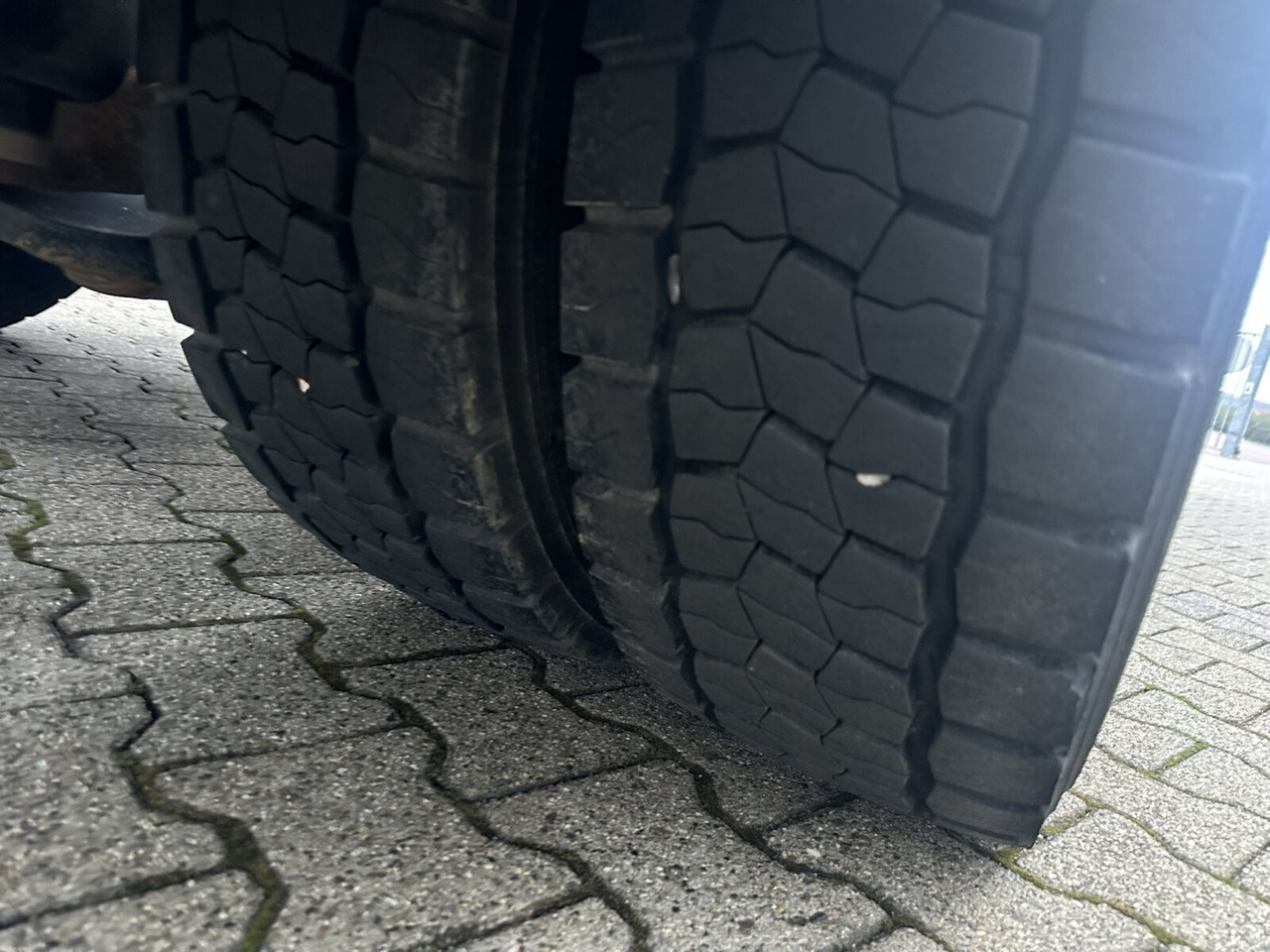 MAN TGL 12.250 4x2 BL TGL 12.250 4x2 BL, Palfinger Abroller P 07-25MPA, 2xAHK-ÖL - Camion ampliroll: photos 3 MAN TGL 12.250 4x2 BL TGL 12.250 4x2 BL, Palfinger Abroller P 07-25MPA, 2xAHK-ÖL - Camion ampliroll: photos 3