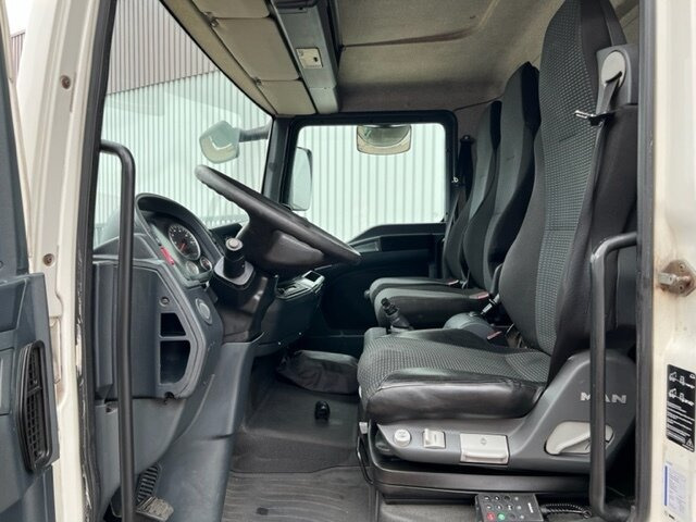 MAN TGL 8.180 4x2 BL TGL 8.180 4x2 BL mit MBB LBW - Camion fourgon: photos 2 MAN TGL 8.180 4x2 BL TGL 8.180 4x2 BL mit MBB LBW - Camion fourgon: photos 2