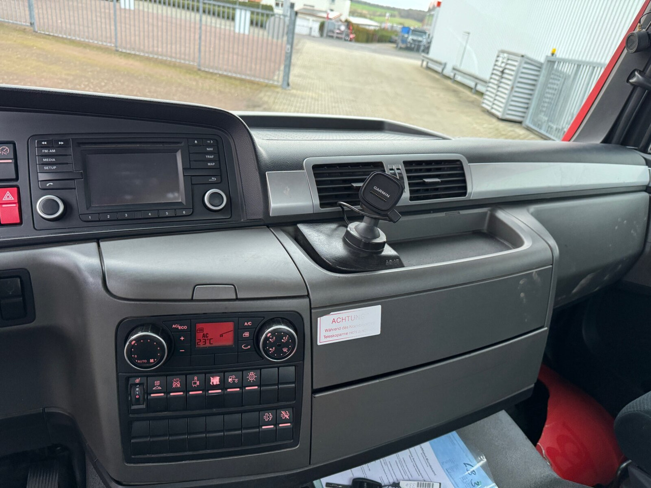 MAN TGM 15/16.290 4X2 BL TGM 15/16.290 4X2 BL, Tele-Absetzer, Funk - Camion multibenne: photos 5 MAN TGM 15/16.290 4X2 BL TGM 15/16.290 4X2 BL, Tele-Absetzer, Funk - Camion multibenne: photos 5