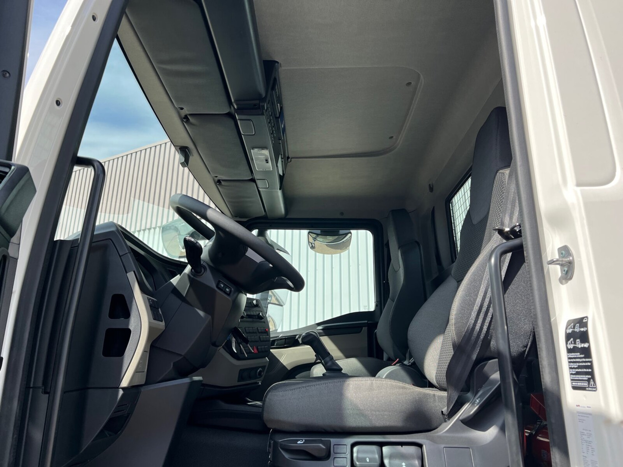 MAN TGM 18.250/340 4x2 BL CH TGM 18.250/340 4x2 BL CH, Funk, 3x VORHANDEN - Camion ampliroll: photos 4 MAN TGM 18.250/340 4x2 BL CH TGM 18.250/340 4x2 BL CH, Funk, 3x VORHANDEN - Camion ampliroll: photos 4