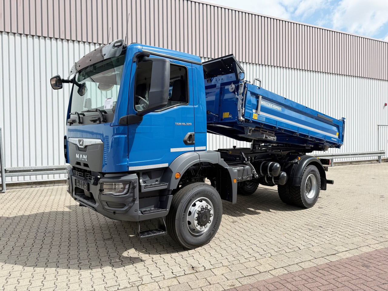 MAN TGM 18.320 4x4 BB CH TGM 18.320 4x4 BB CH, Navi, Meiller Trigenius - Camion benne: photos 1 MAN TGM 18.320 4x4 BB CH TGM 18.320 4x4 BB CH, Navi, Meiller Trigenius - Camion benne: photos 1
