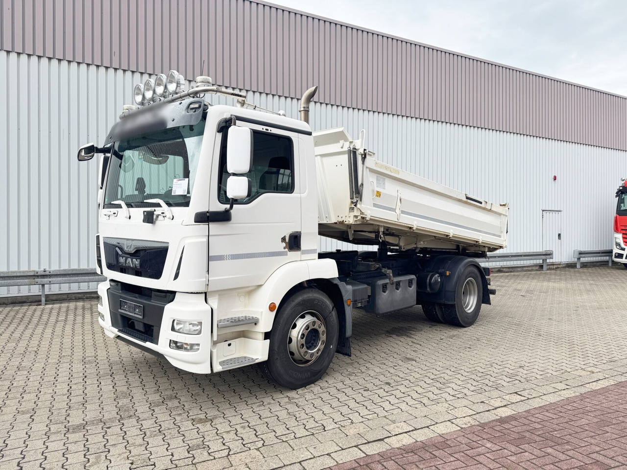 MAN TGM 18.340 4x2 BL TGM 18.340 4x2 BL - Camion benne: photos 1 MAN TGM 18.340 4x2 BL TGM 18.340 4x2 BL - Camion benne: photos 1