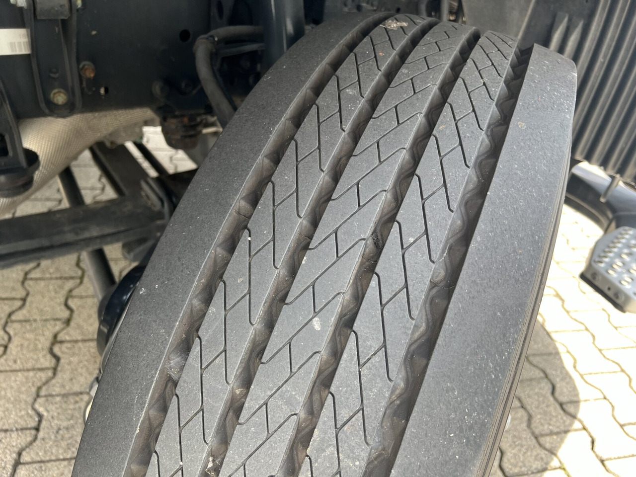 MAN TGS 26.320 6X2-4 BL TGS 26.320 6X2-4 BL, Lenk-/Liftachse, Rechtslenker, Export Only! - Châssis cabine: photos 4 MAN TGS 26.320 6X2-4 BL TGS 26.320 6X2-4 BL, Lenk-/Liftachse, Rechtslenker, Export Only! - Châssis cabine: photos 4