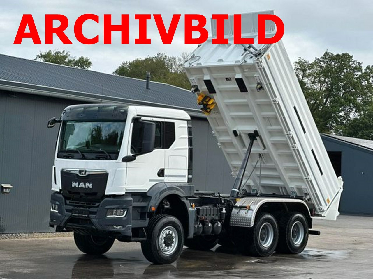 MAN TGS 26.470 6x6 BB TGS 26.470 6x6 BB, Hohe Bauart, Bordmatik - Camion benne: photos 1 MAN TGS 26.470 6x6 BB TGS 26.470 6x6 BB, Hohe Bauart, Bordmatik - Camion benne: photos 1
